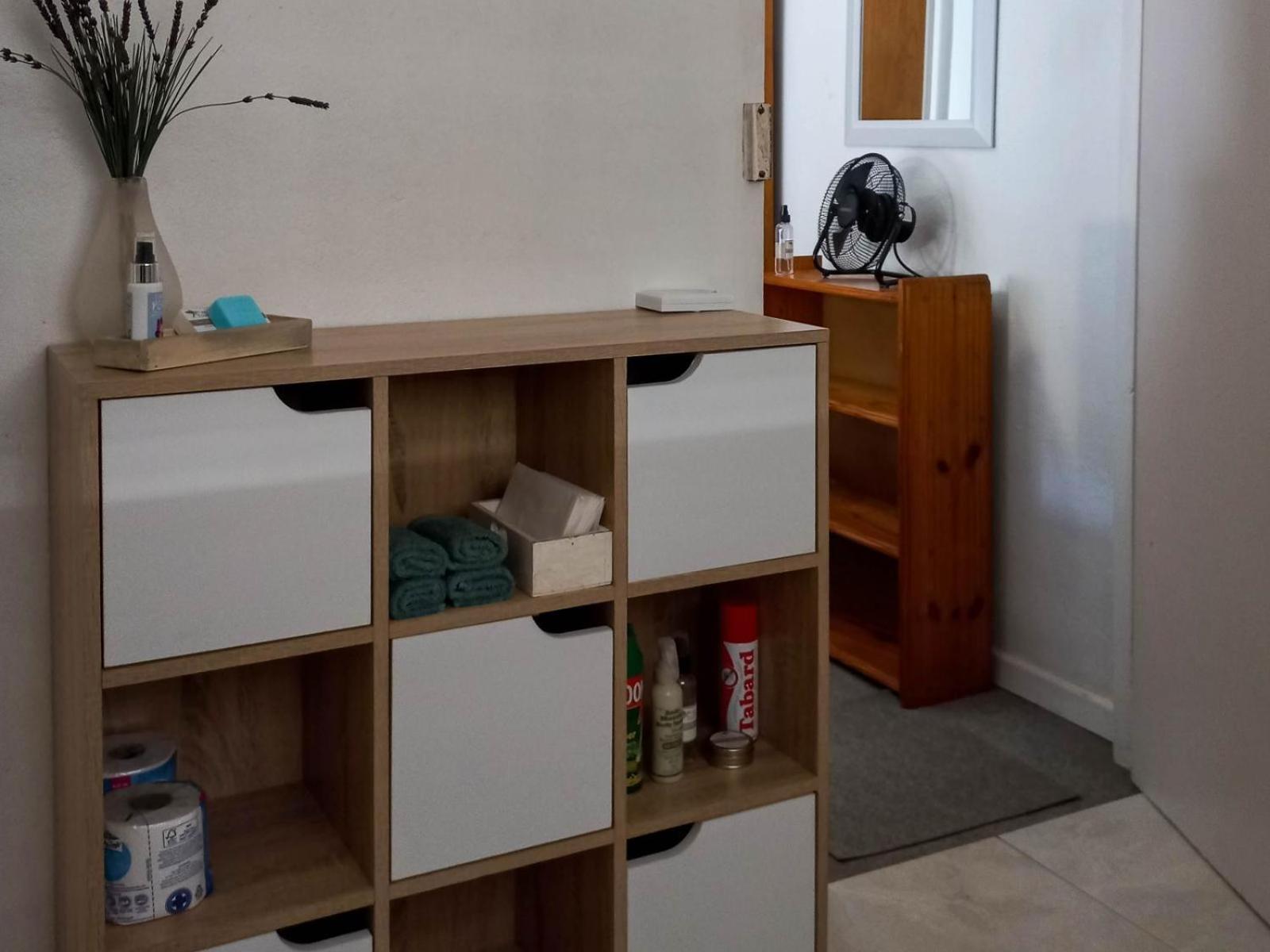 18 On Mark Willowmore Room photo